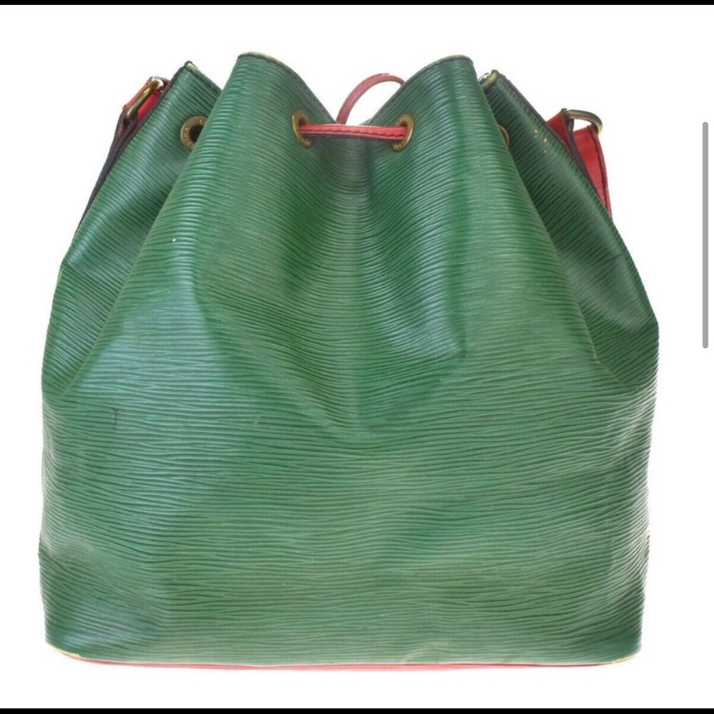 💯Authentic Louis Vuitton. EPI Leather.
